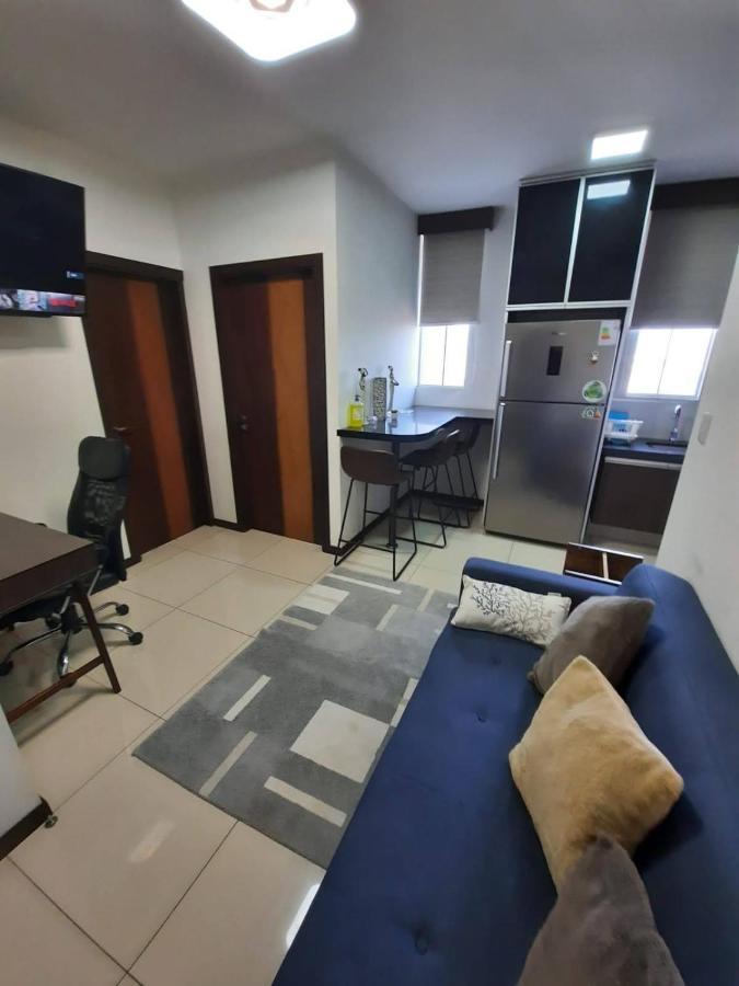 Hermoso Y Unico Apartamento Moderno, En Pleno Centro De Santa Cruz, Con Netflix Wi-Fi De 60 Mb, Estacionamiento Gratis Y Ac En Todos Los Ambientes Santa Cruz de La Sierra Exterior photo