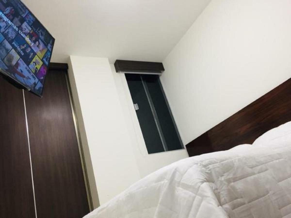 Hermoso Y Unico Apartamento Moderno, En Pleno Centro De Santa Cruz, Con Netflix Wi-Fi De 60 Mb, Estacionamiento Gratis Y Ac En Todos Los Ambientes Santa Cruz de La Sierra Exterior photo