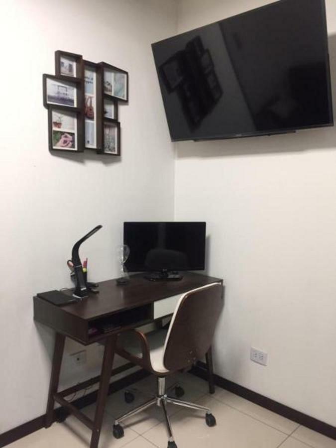 Hermoso Y Unico Apartamento Moderno, En Pleno Centro De Santa Cruz, Con Netflix Wi-Fi De 60 Mb, Estacionamiento Gratis Y Ac En Todos Los Ambientes Santa Cruz de La Sierra Exterior photo